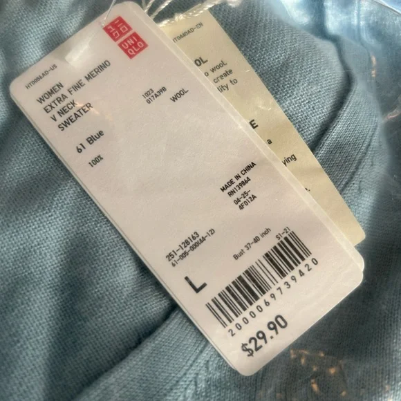 Blue V-Neck Women's Sweater 100% wool - Picture 1 of 8